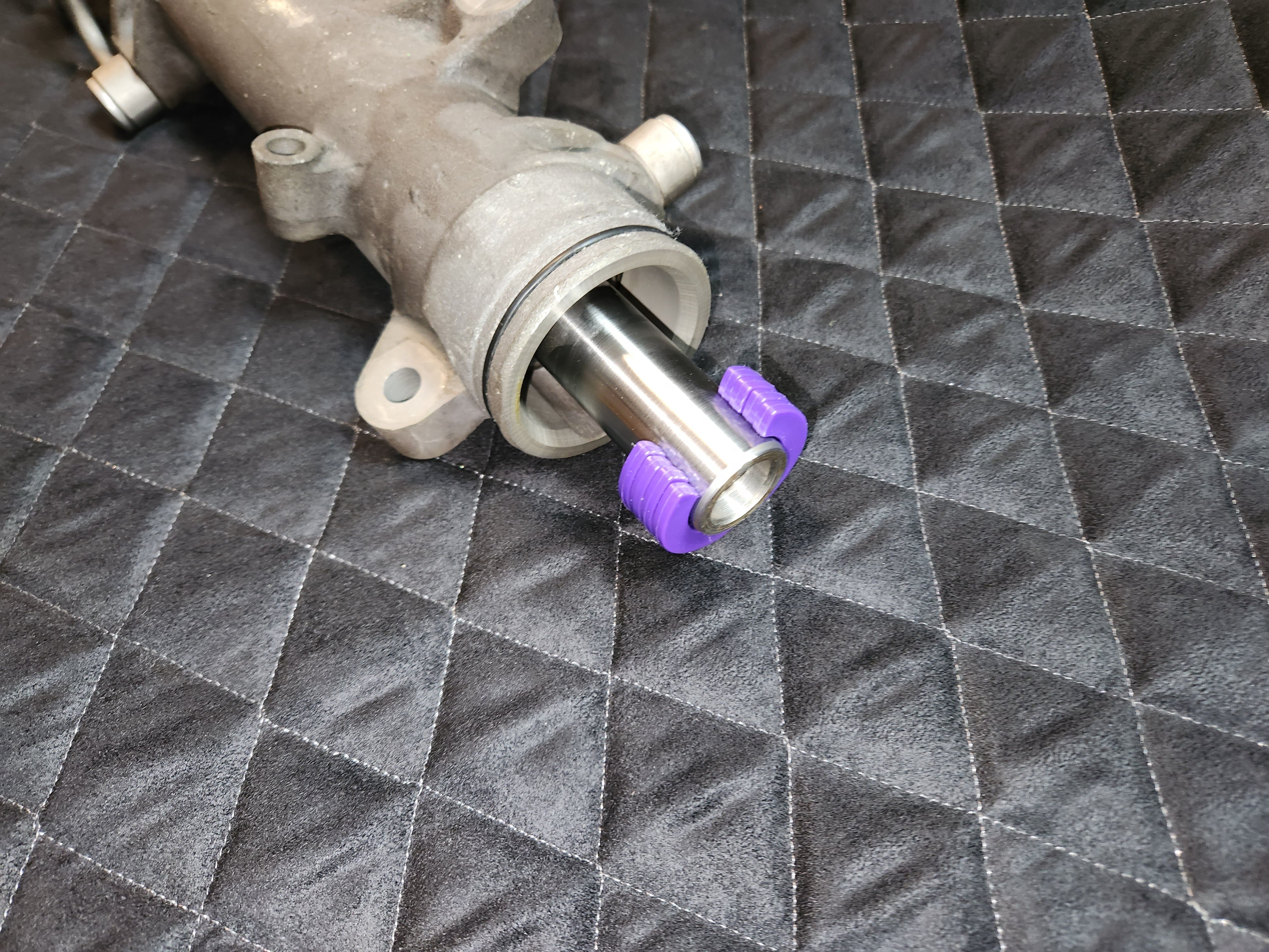 E28 Steering Rack Stop Set (Lock Limiters)