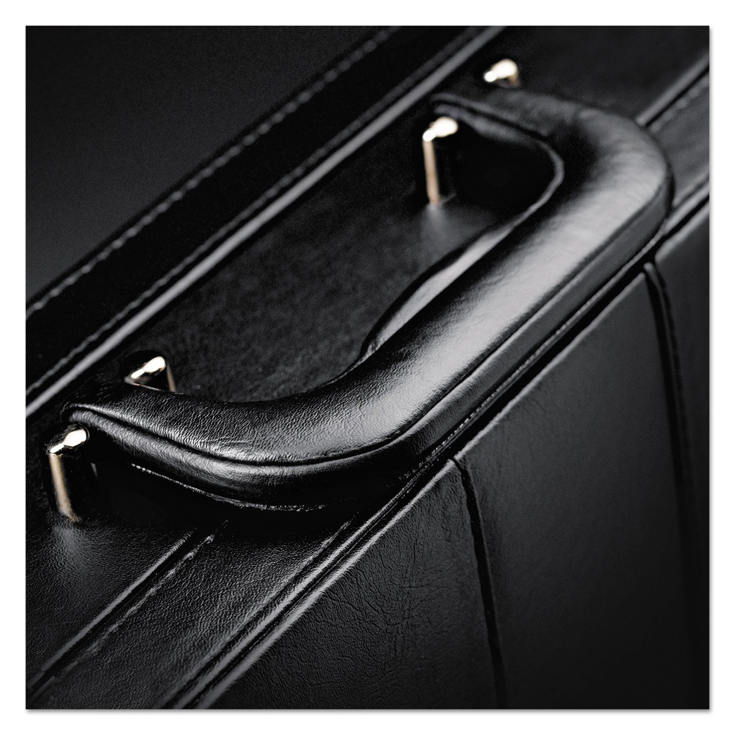 Solo Classic Attache, Vinyl, 12.5 x 4 x 17.5, Black