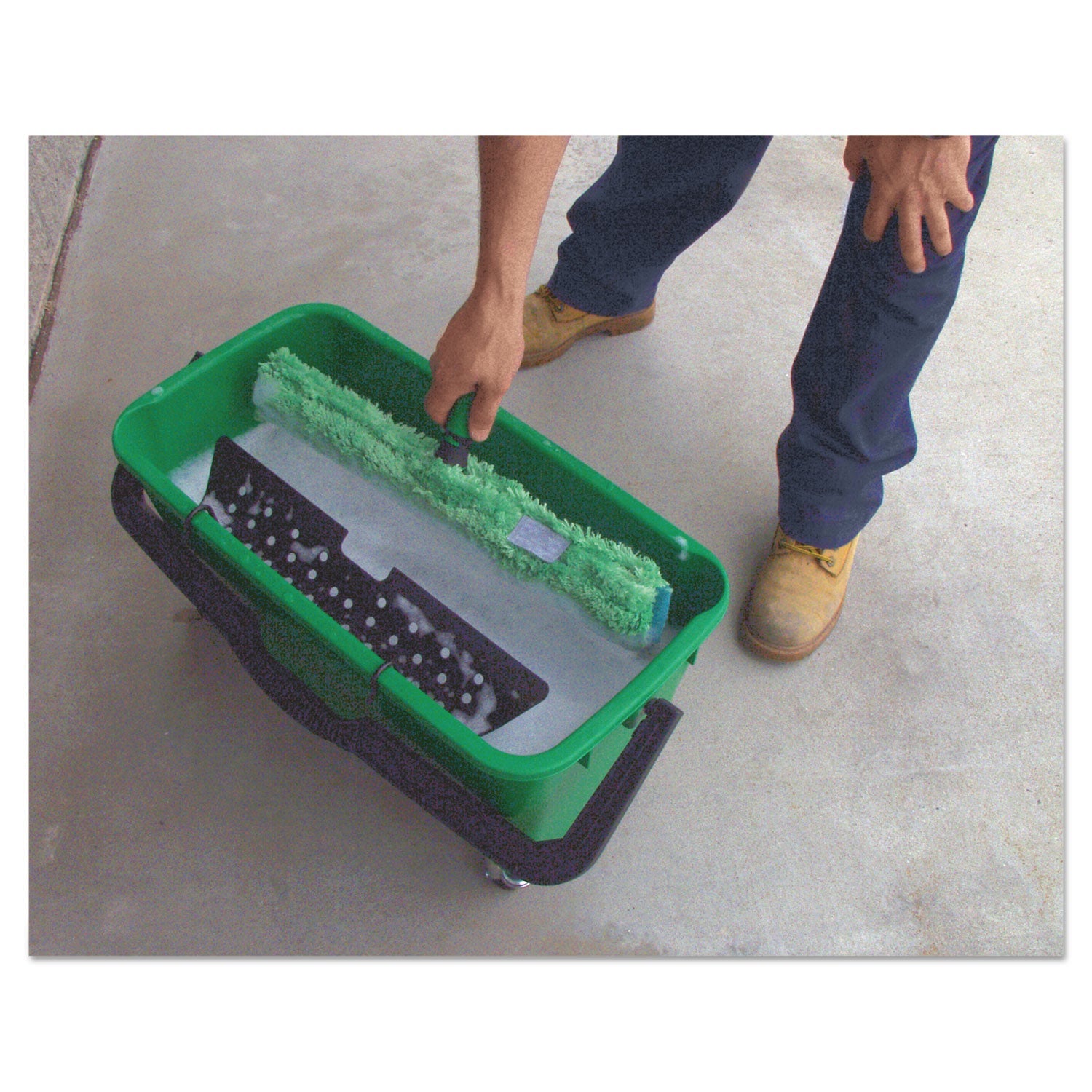 Unger Pro Bucket, 6 gal, Plastic, Green