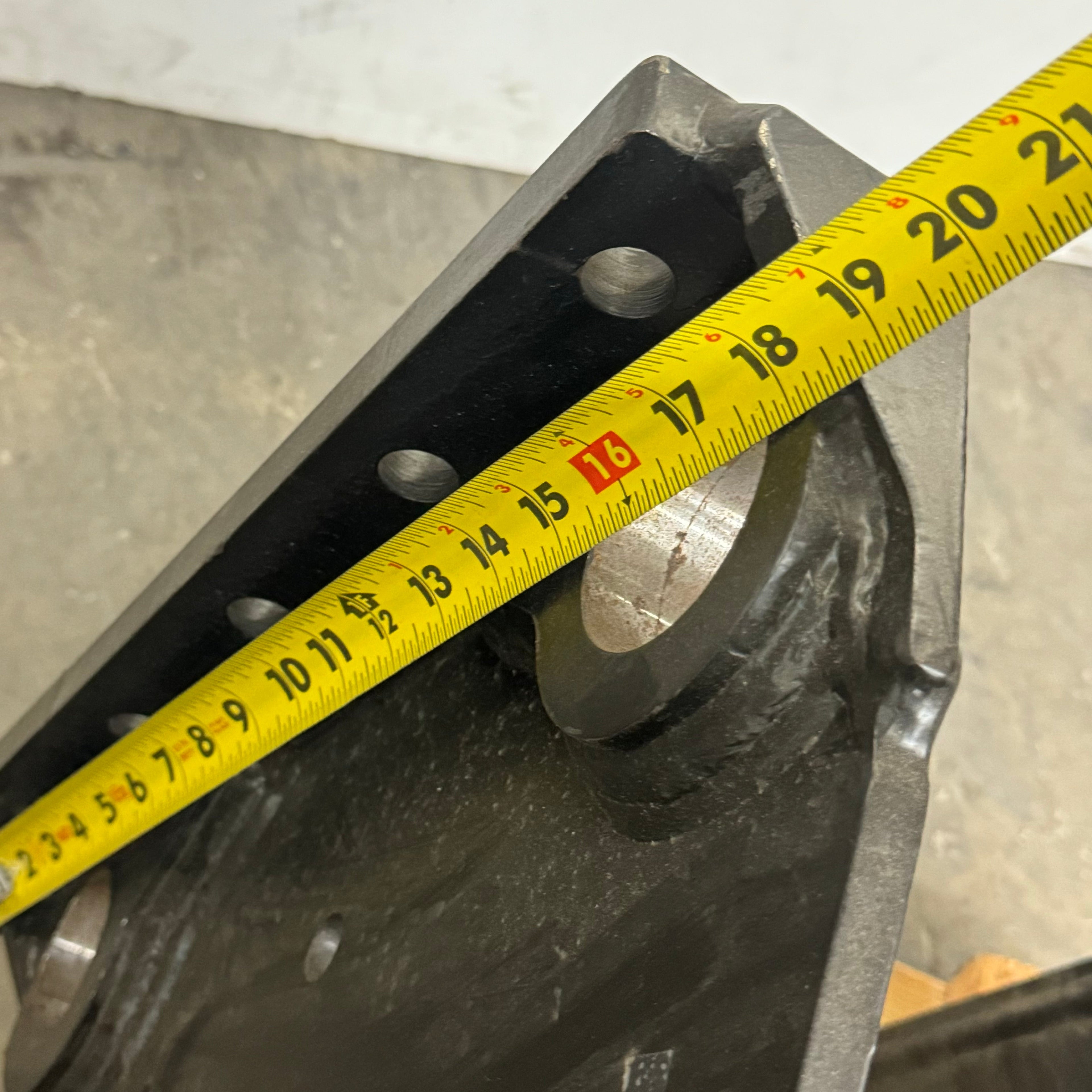 STANLEY Mounted Hydraulic Breaker 4-Position Cradle Bracket MB10E00