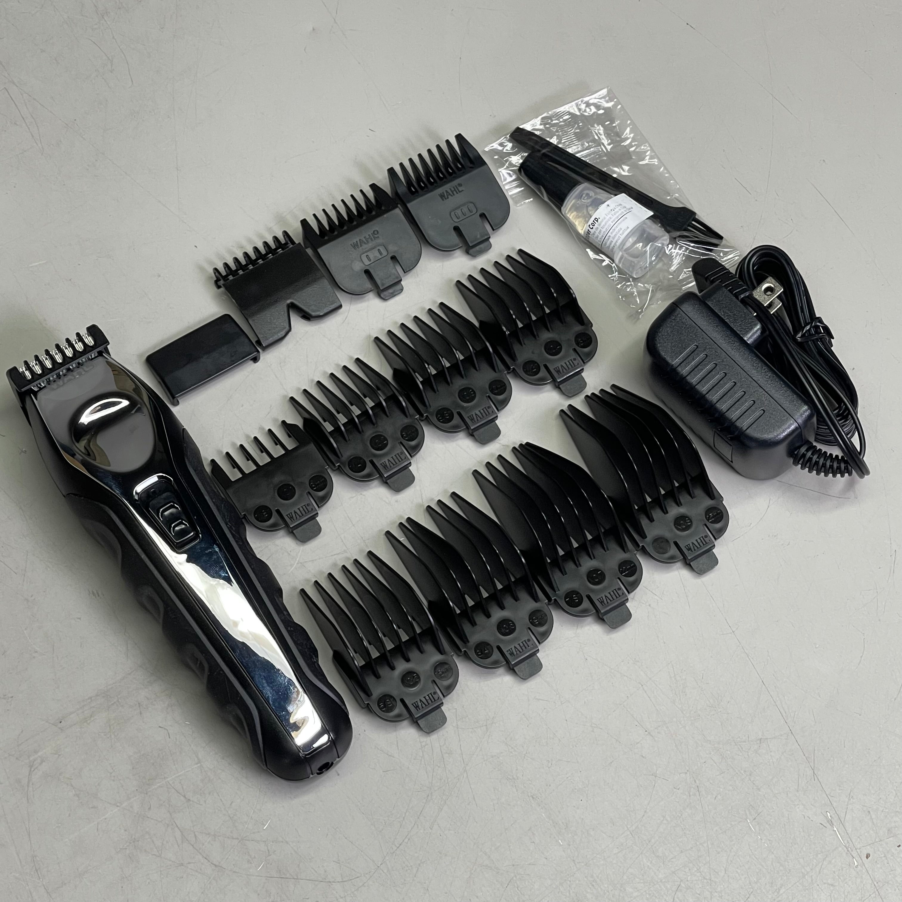 WAHL Lithium Ion Total Beard Trimmer Rechargeable Cordless Black Silver 09888