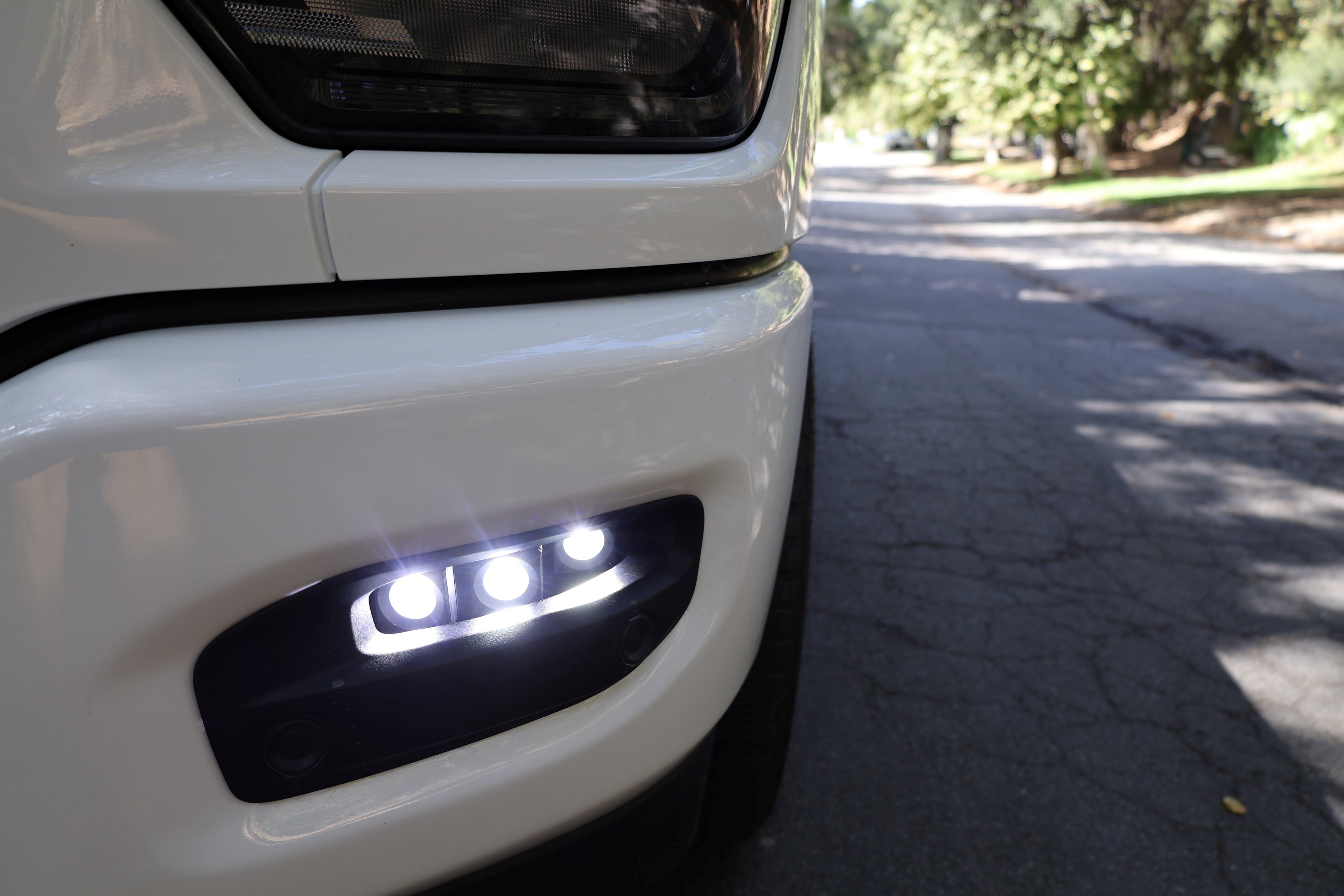 2025+ RAM 2500/3500 Fog Light Kit