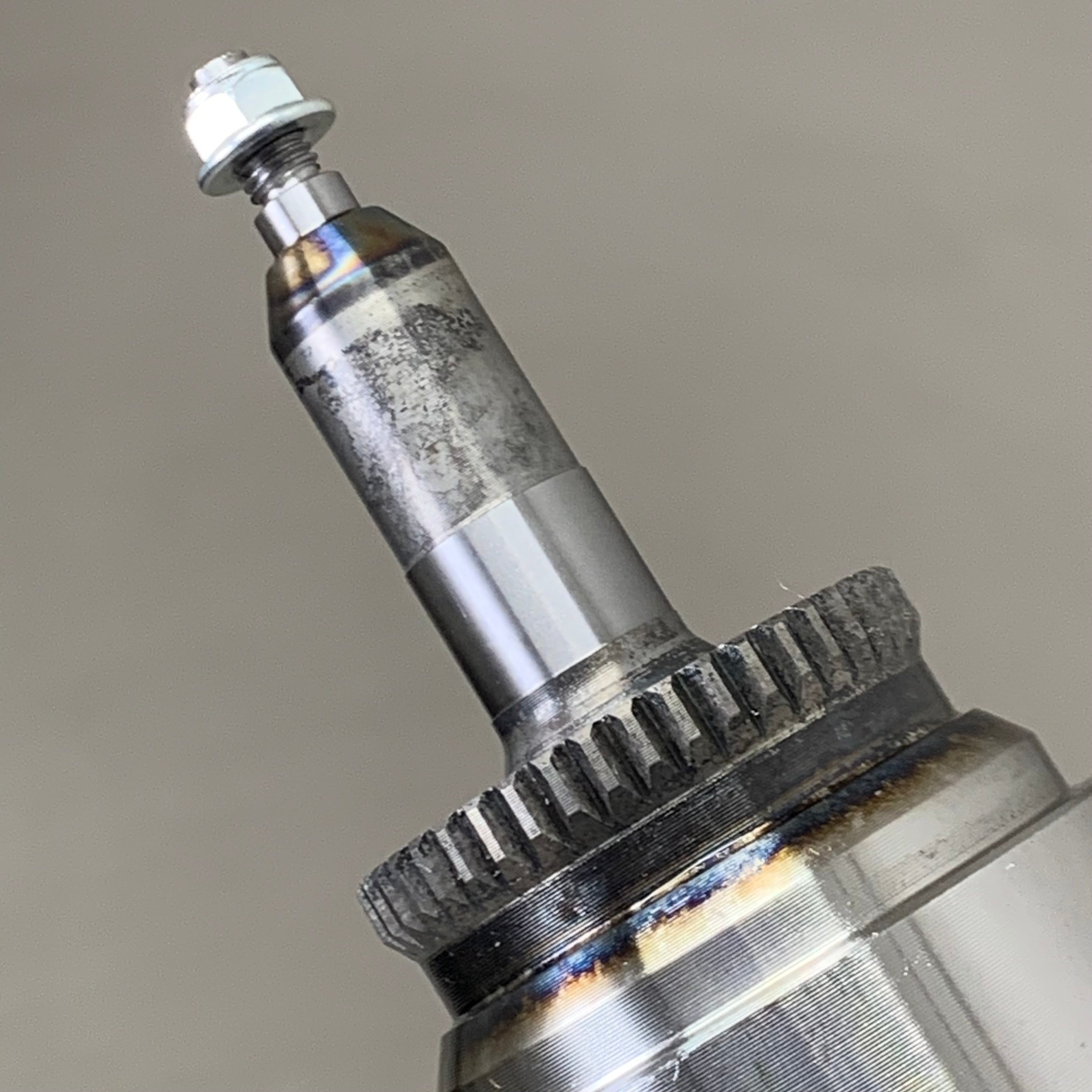 NAPA (New In Box) CV drive axle 948933
