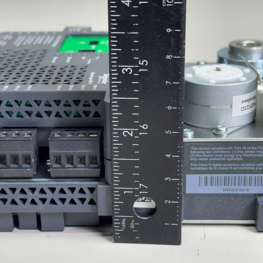 SCHNEIDER ELECTRIC SmartX IP Controller Sz 7” L x 6” W x 2.5” H SXWMPV7AX10001