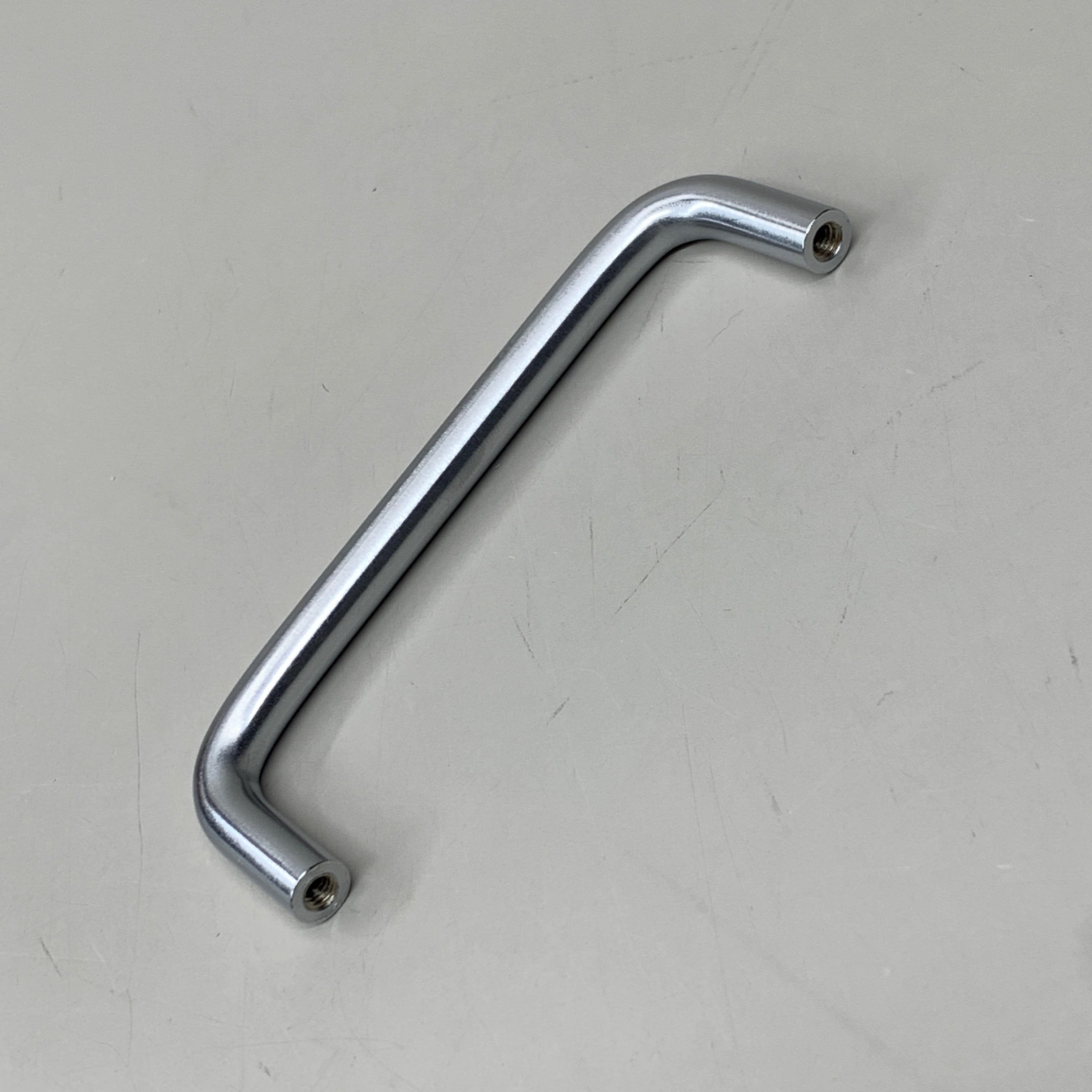 BERENSON (25 PACK) Advantage Steel Wire Pulls 96mm CC Satin Chrome 6131-2SC-P