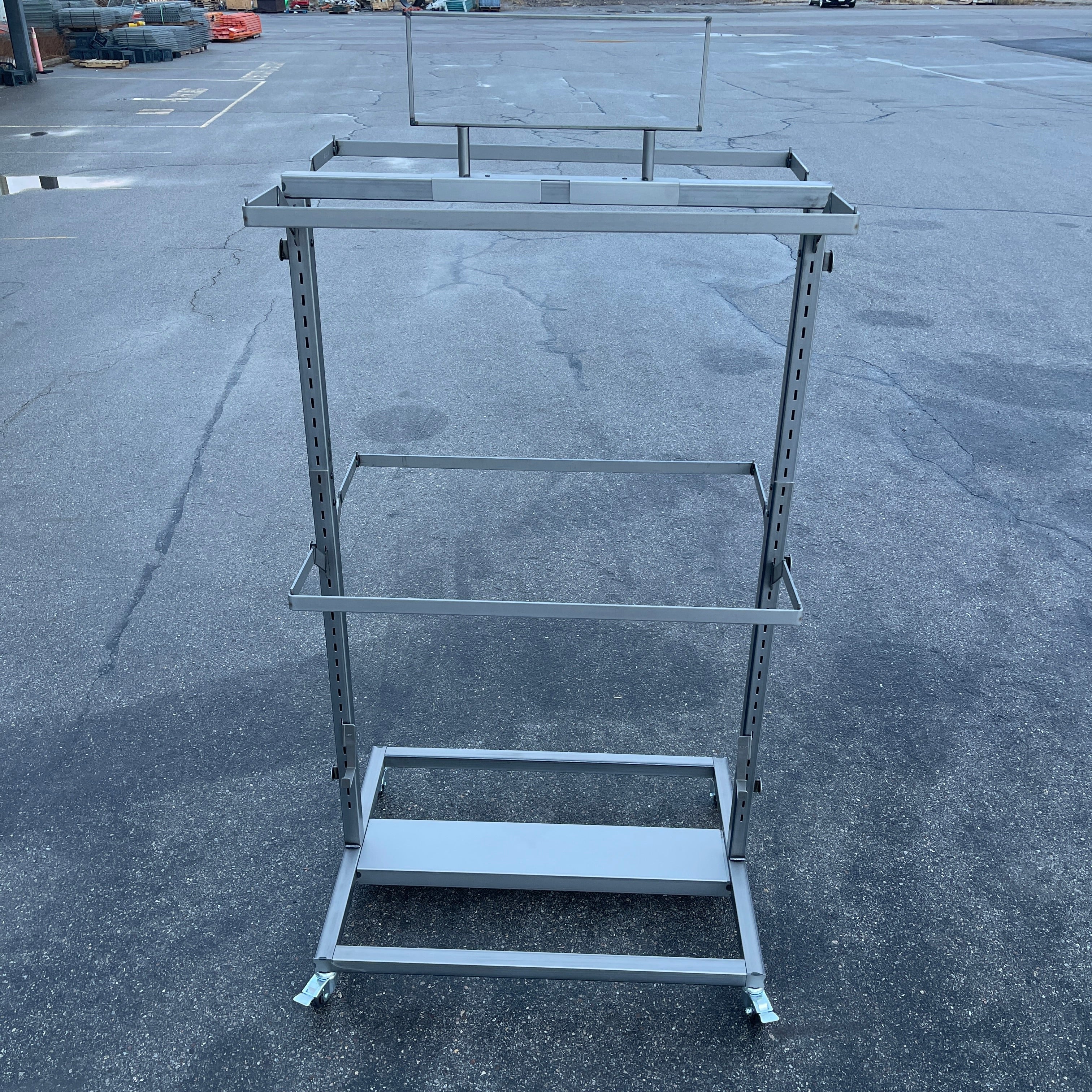 GRAND + BENEDICTS Mobile Core 4-Way Display Rolling Shelf Rack 943-GB4133-18 (New)