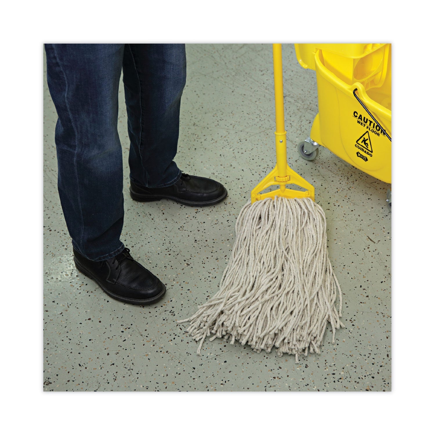 Boardwalk Mop Head, Cotton, Cut-End, White, 4-Ply, 32oz, 12/Carton