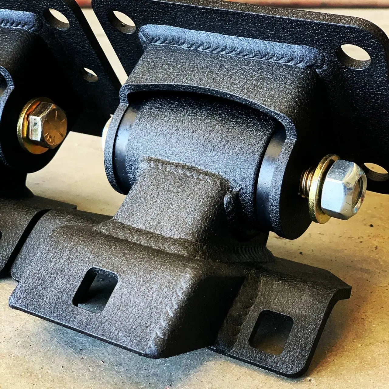 2007-2013 Chevy / GMC - 1500 4.8L, 5.3L, 6.0L and 6.2L - Tahoe - Escalade Fabricated Motor Mounts