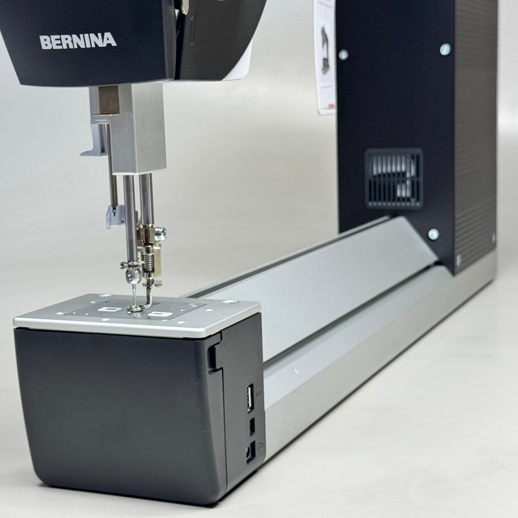 BERNINA Q20 Longarm Quilting Machine w/ Accessories - Sewing Equipment