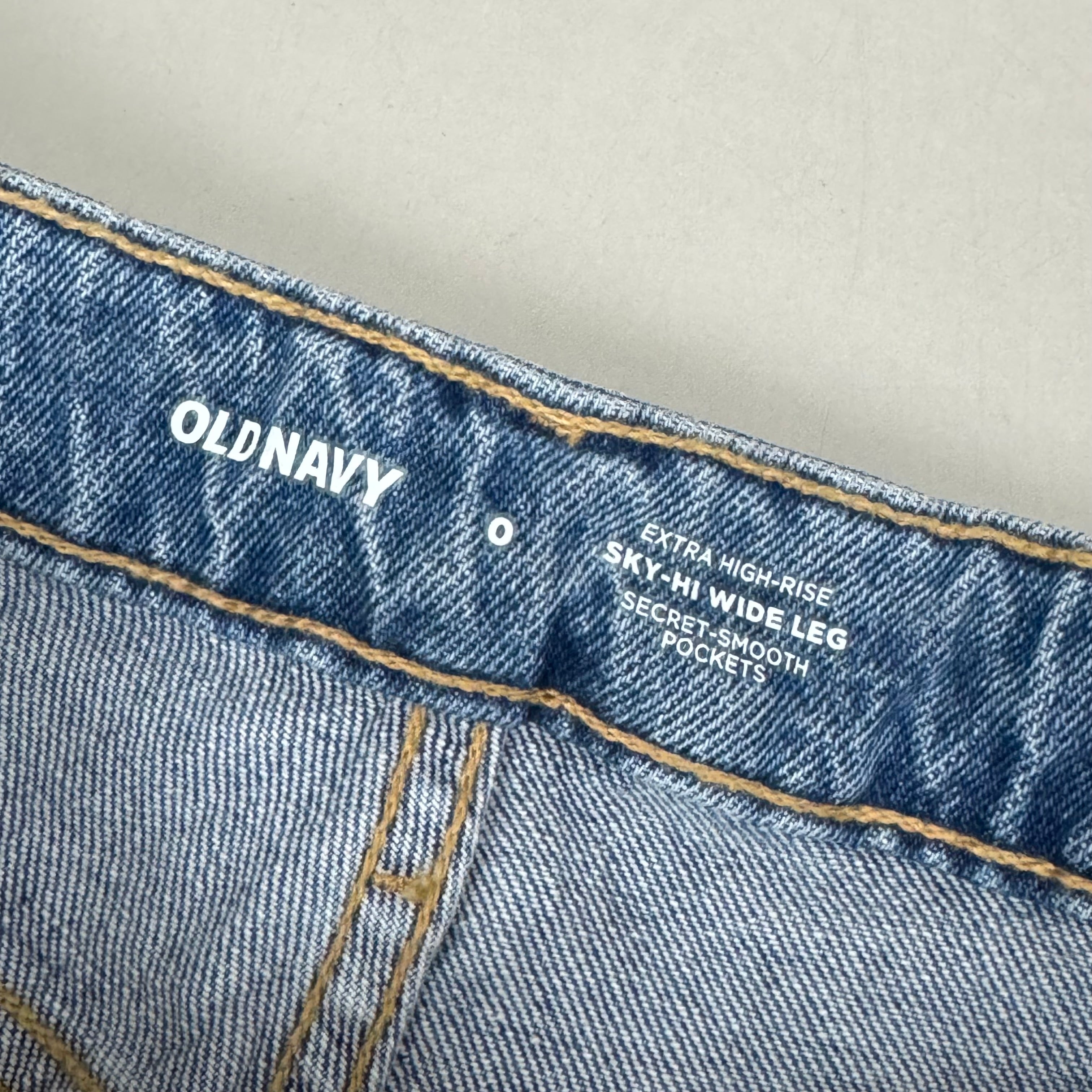 OLD NAVY Extra High-Waisted Sky-Hi Wide-Leg Jeans SZ 0