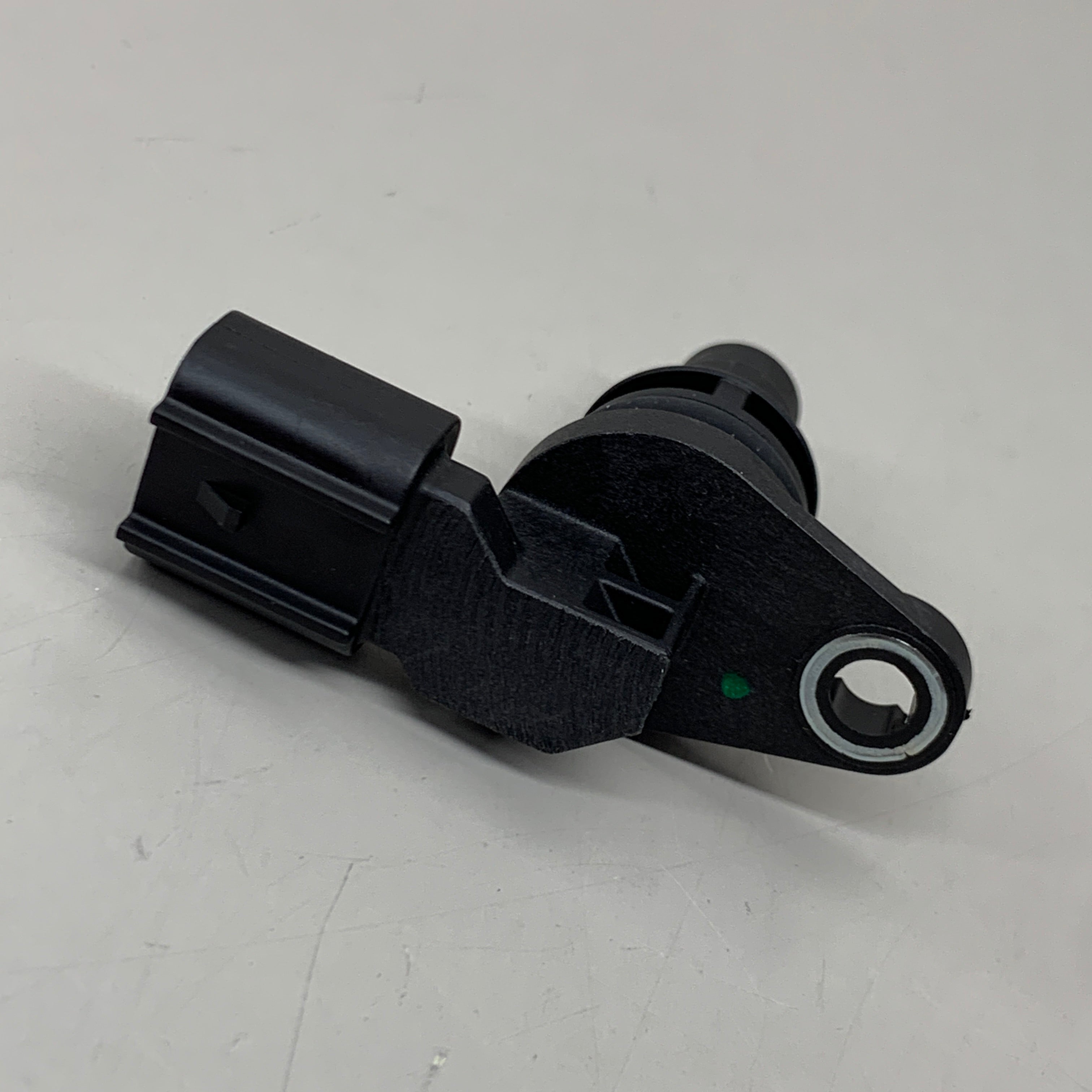 DENSO Engine Camshaft Position Sensor 196-6001