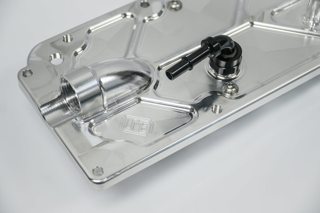 C8 LT2 BAFFLED VALLEY COVER