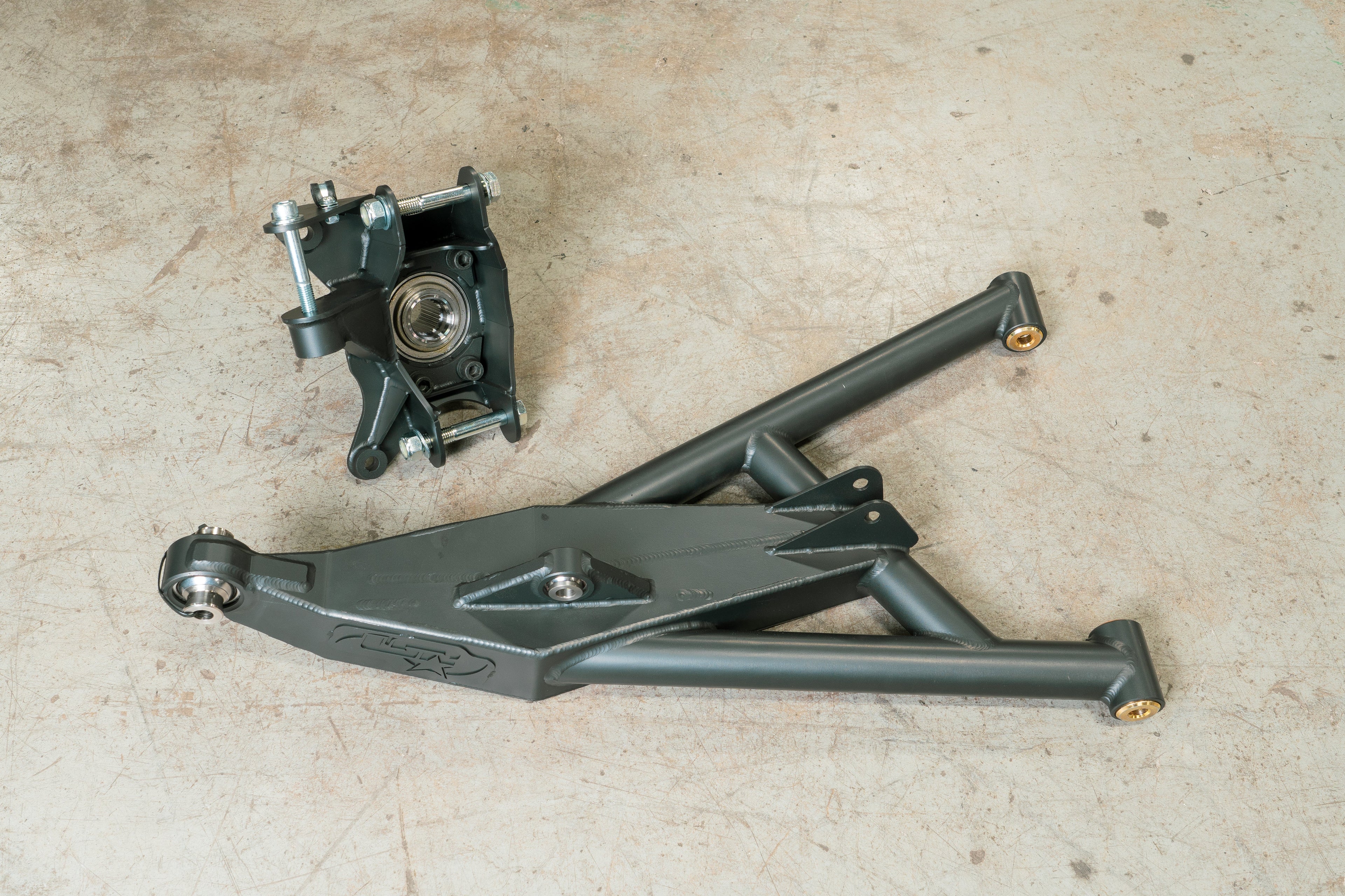 PRO R/ TURBO R LOWER A-ARM AND KNUCKLE KIT