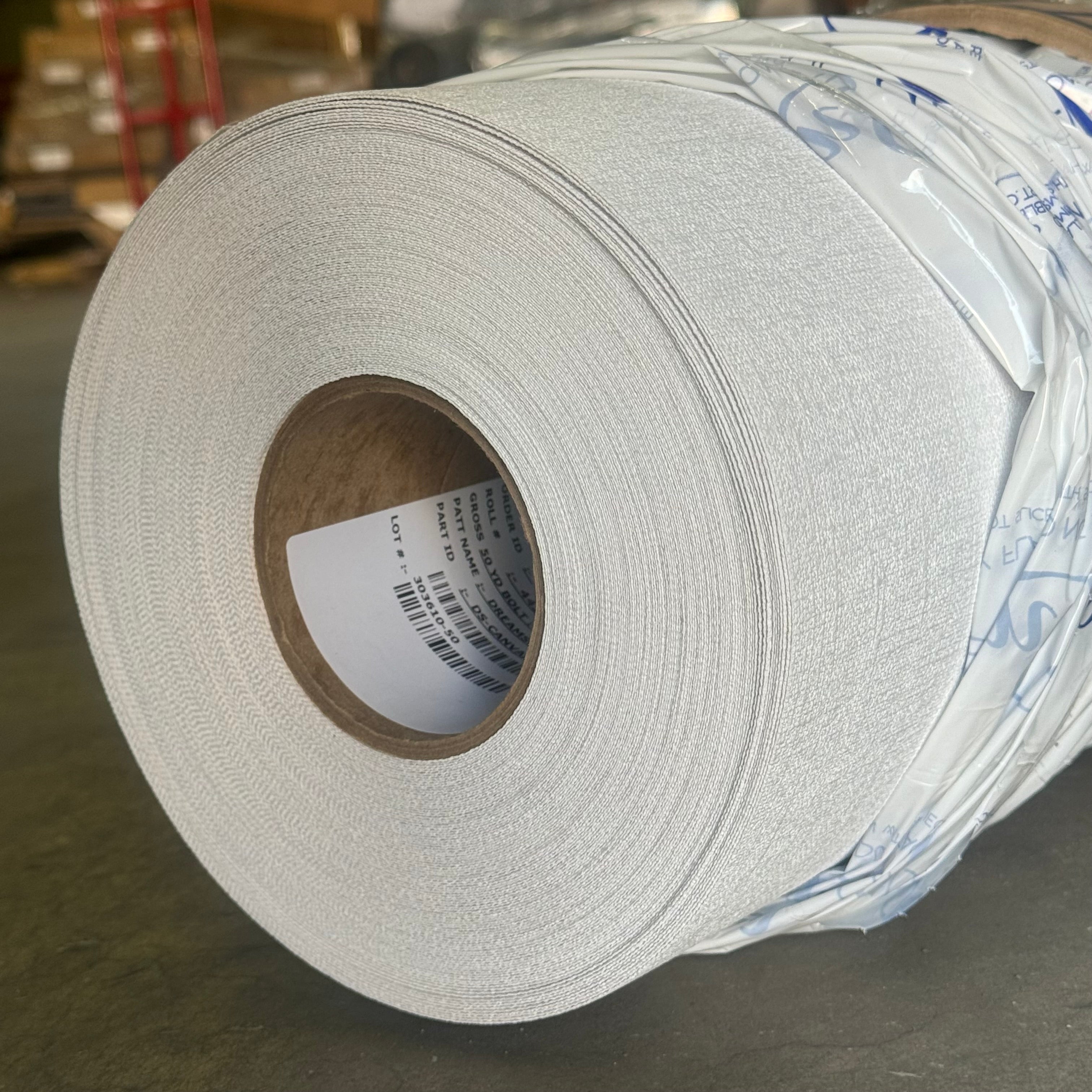 DREAMSCAPE (50 YARDS) 20 oz Texture Vinyl White DS-CANVAS-20-54-50
