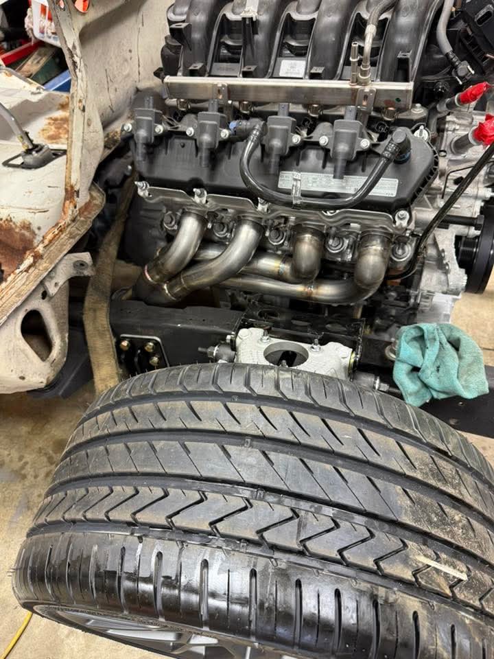 Godzilla Swap Mid Length Headers for F-100, 60's Mustang, & Universal Fitment 7.3L/6.8L Ultimate Headers