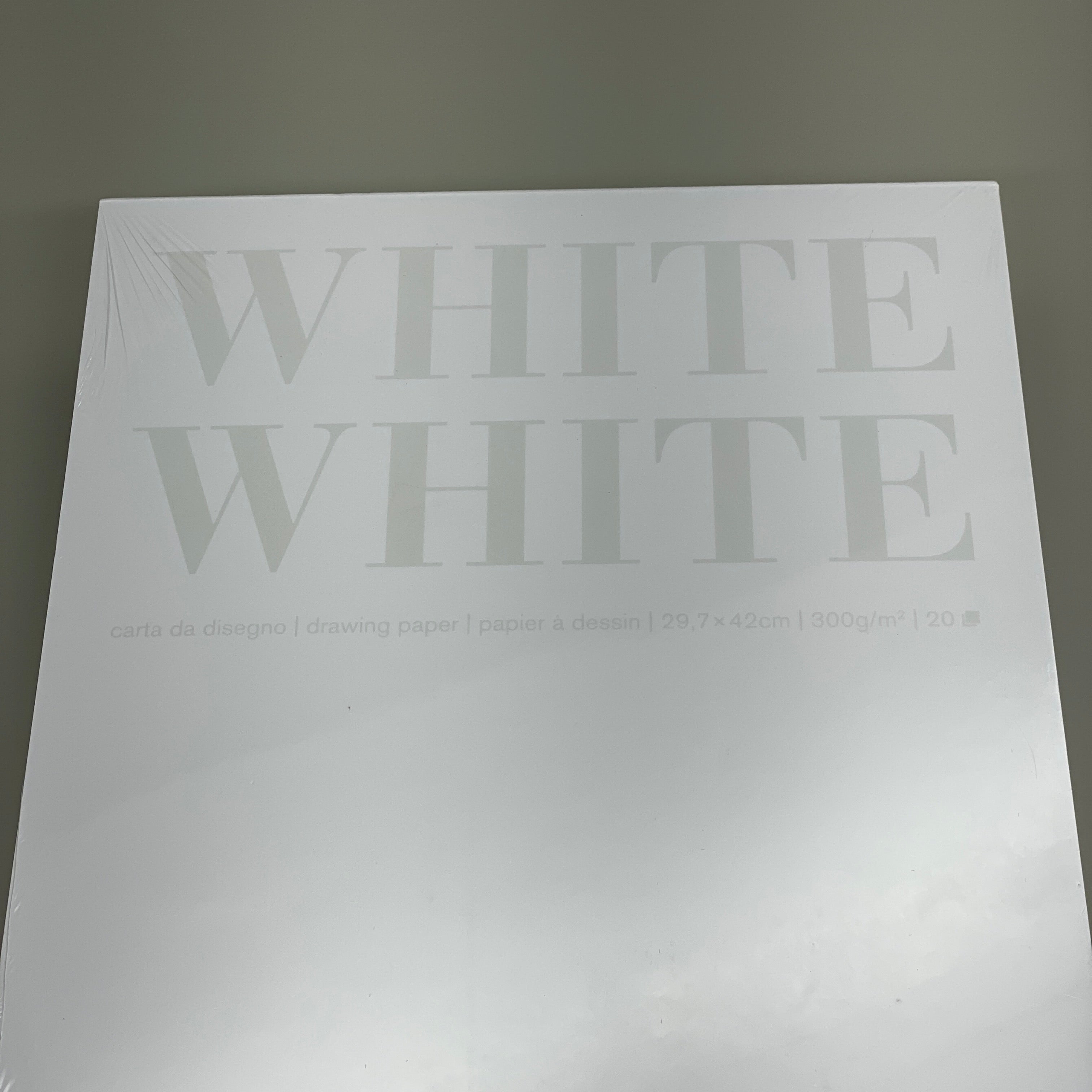 FABRIANO White White Drawing Pad 11.75"x16.5" 20 Sheets GSM: 300 19100420