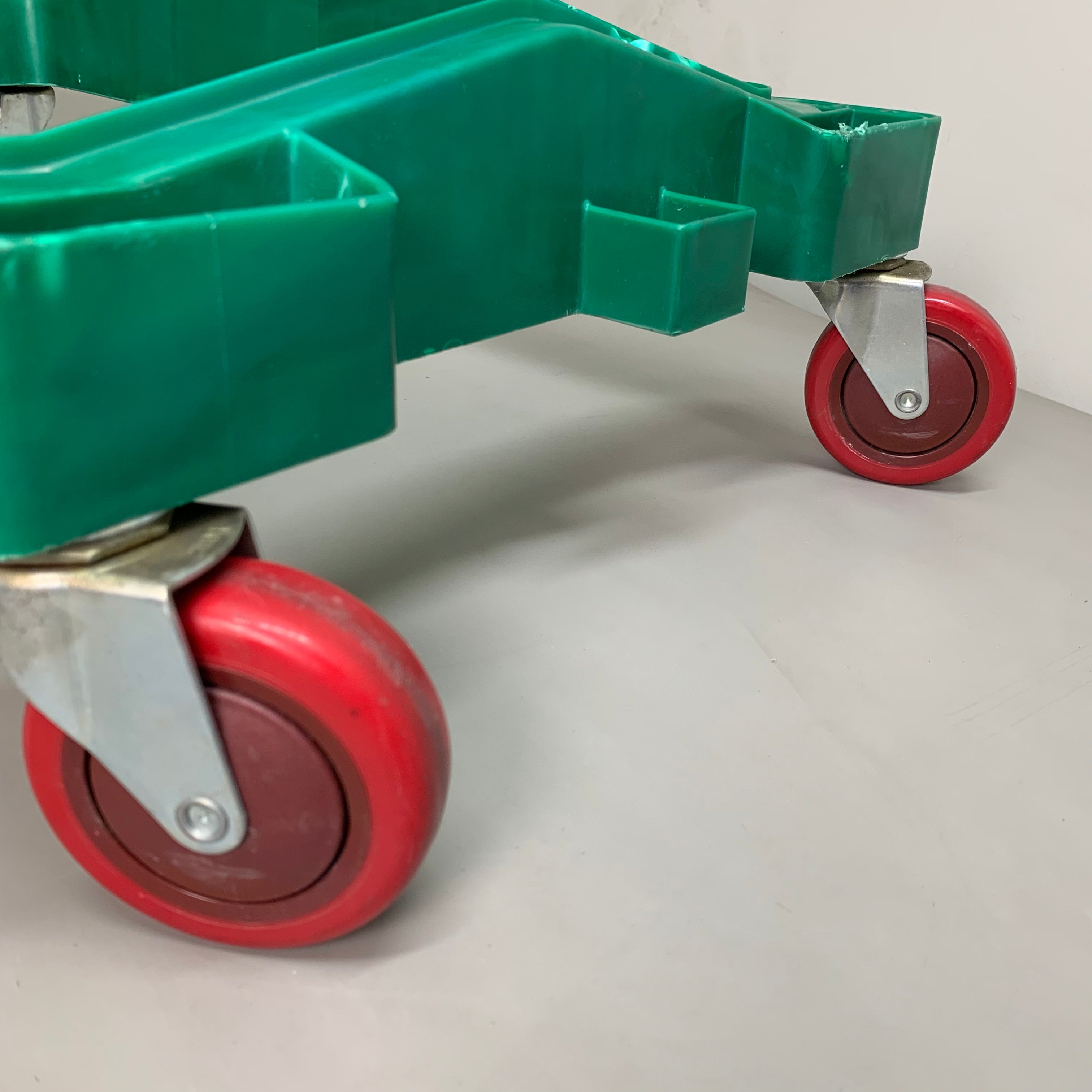 ALL AMERICAN Food Service Rolling Cart Dolly Green 19" X 32" (Used)