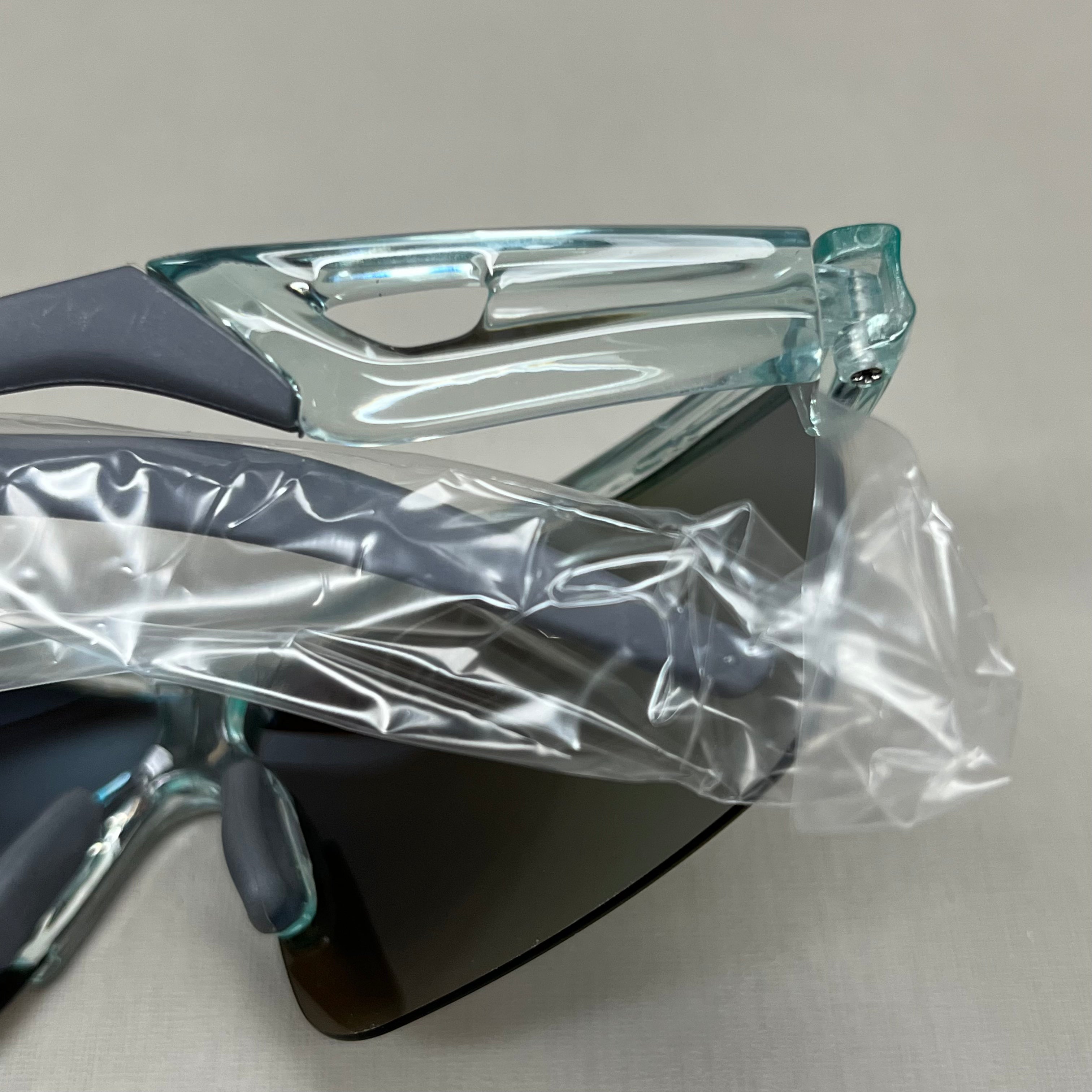 FEISEDY Kids Teens Sports Polarized Sunglasses Cycling B2454 (New)