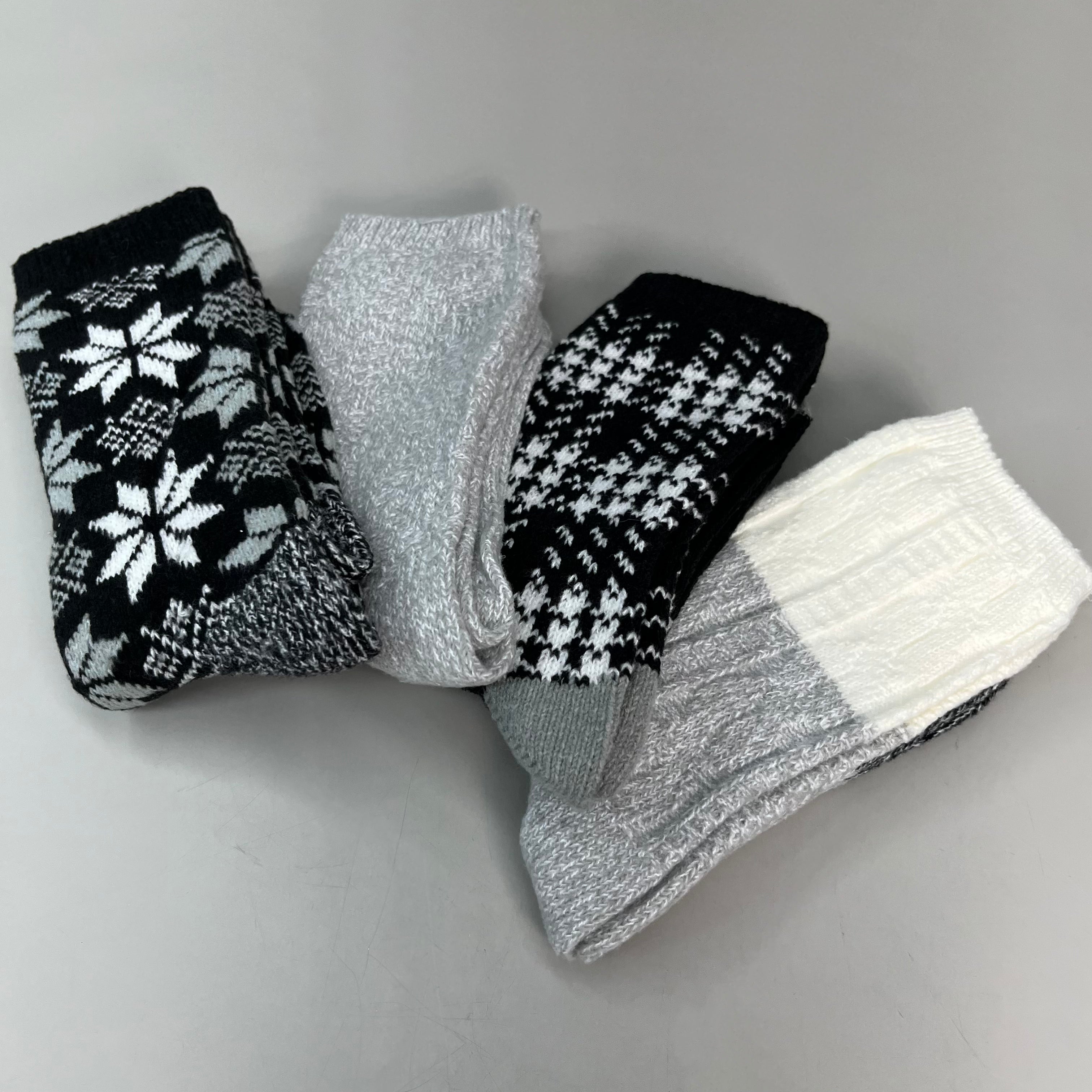 CUDDLE DUDS Soft Boot Crew Socks Plushfill 4 Pair Sz 4-10 Black Check (New)