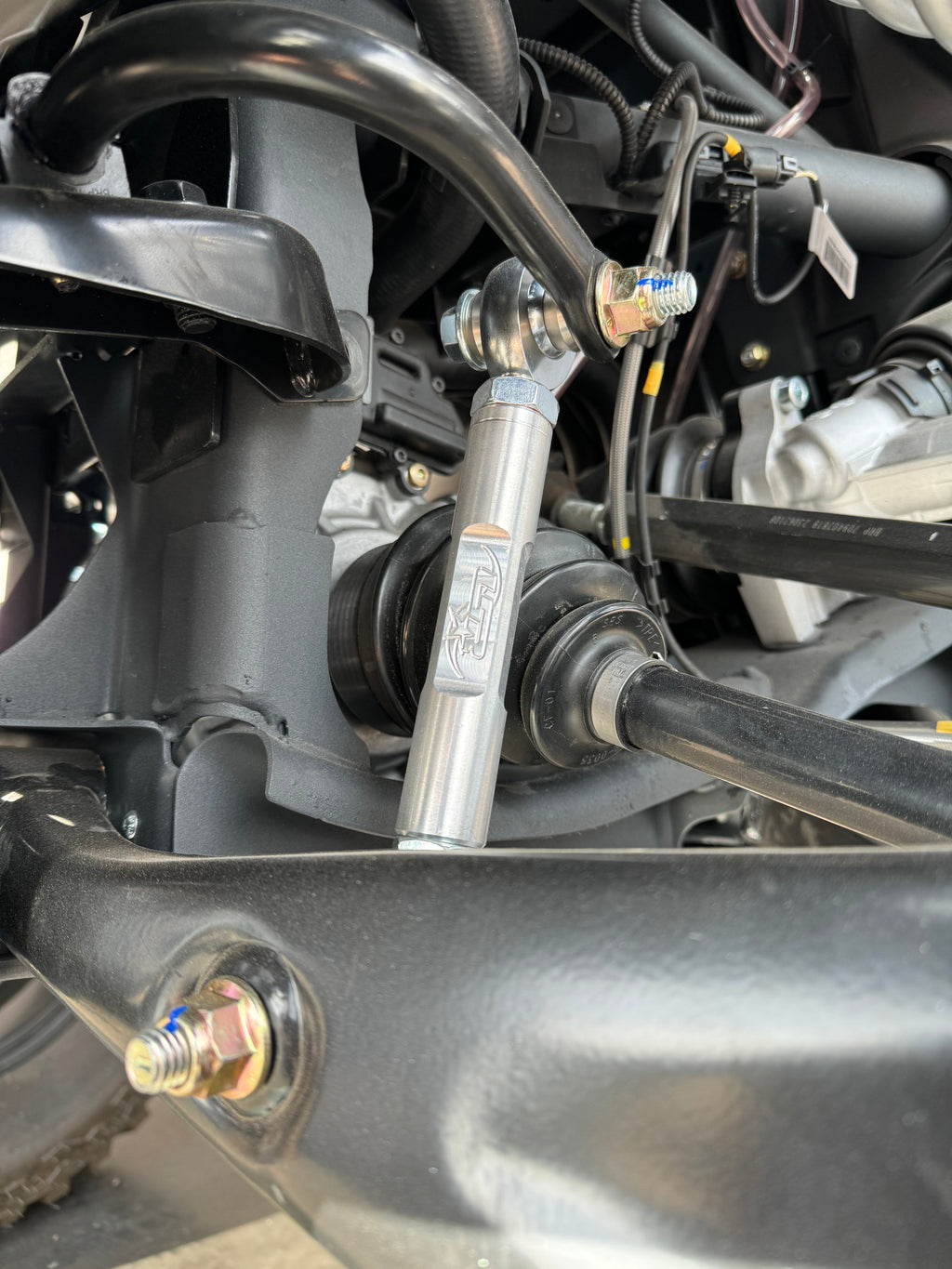 CAN-AM MAVERICK R FRONT SWAY BAR LINKS