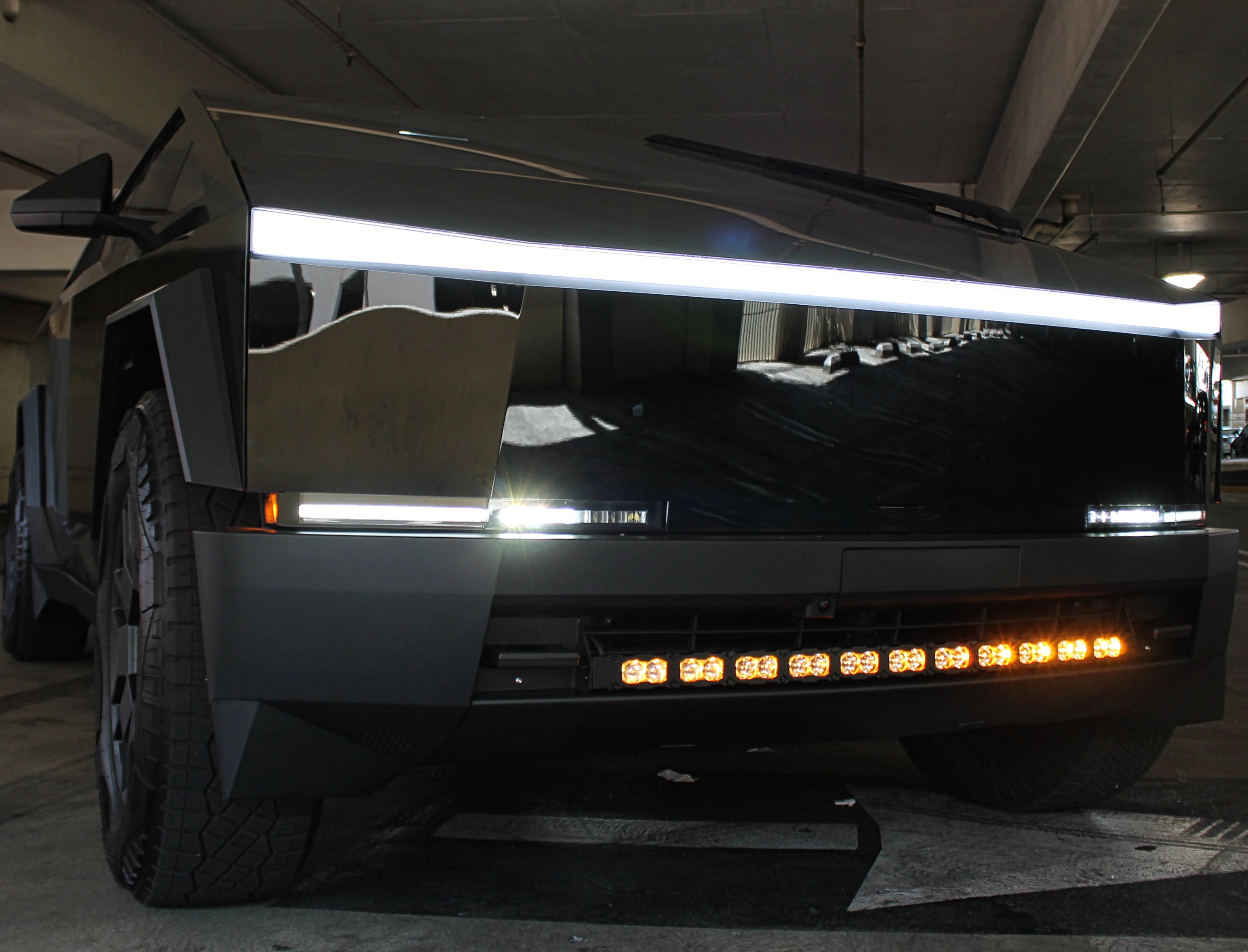 Tesla Cybertruck 40in Light Bar - PRO