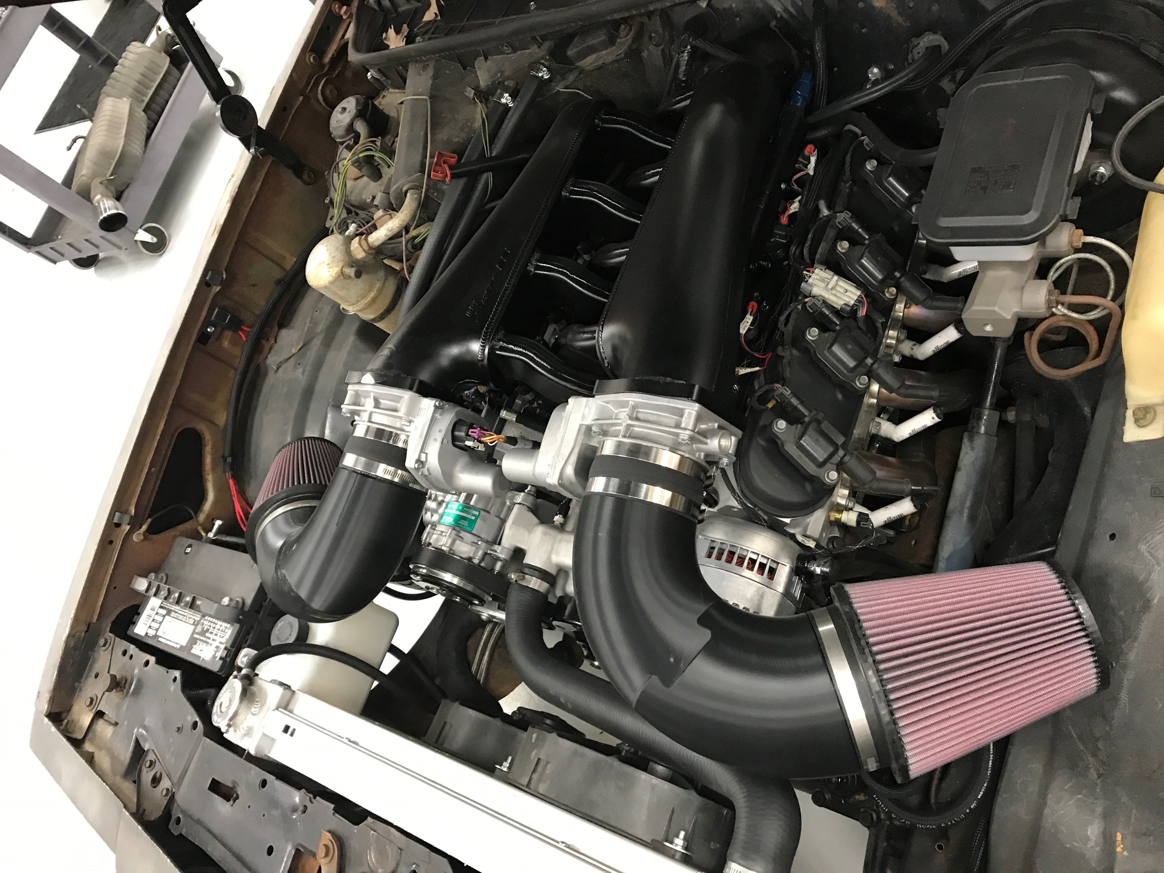 Sniper EFI Fabricated Intake Manifold Dual Plenum 92mm GM LS1/2/6, and Fuel Rail Kit - Silver