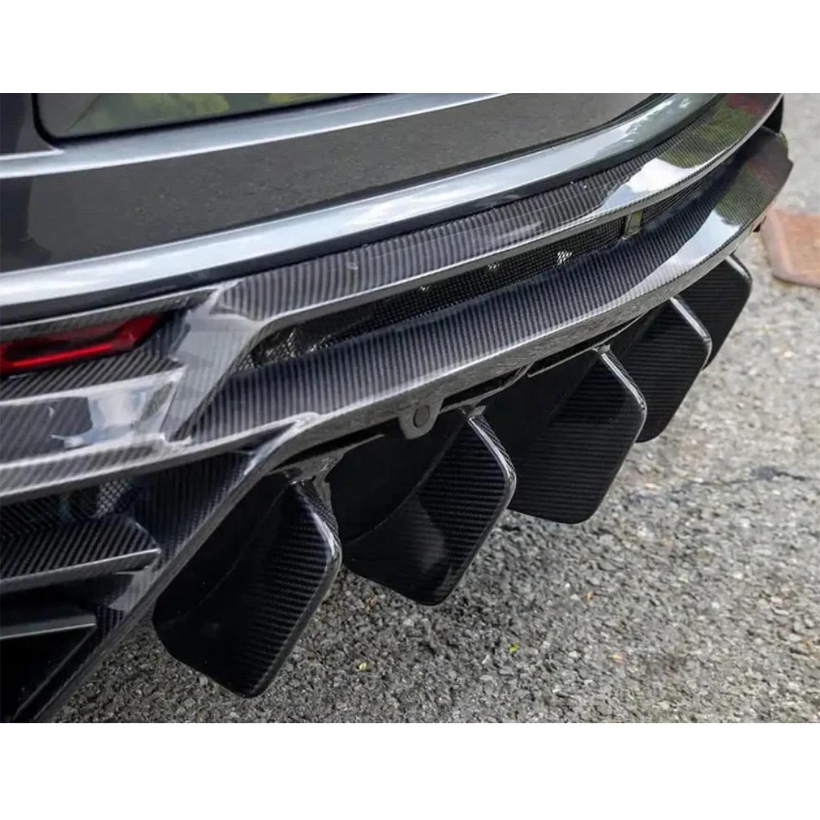 MSY Style Dry Carbon Fiber Rear Diffuser for Lamborghini Urus