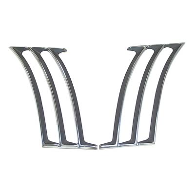 REAR FENDER MOLDING