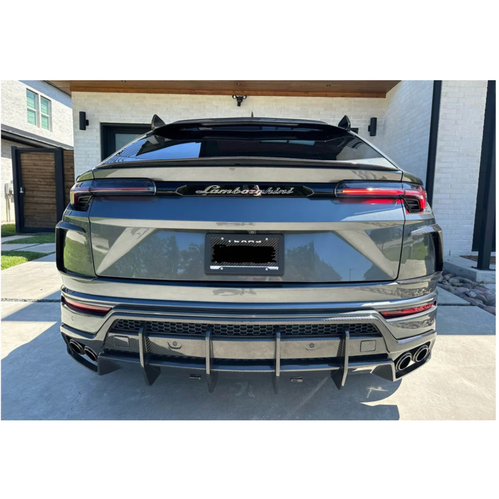 TC Style Dry Carbon Fiber Aero Body Kit for Lamborghini Urus